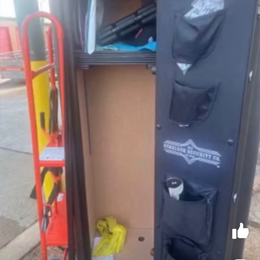 Safe . Brand new open to take photo. locals only.